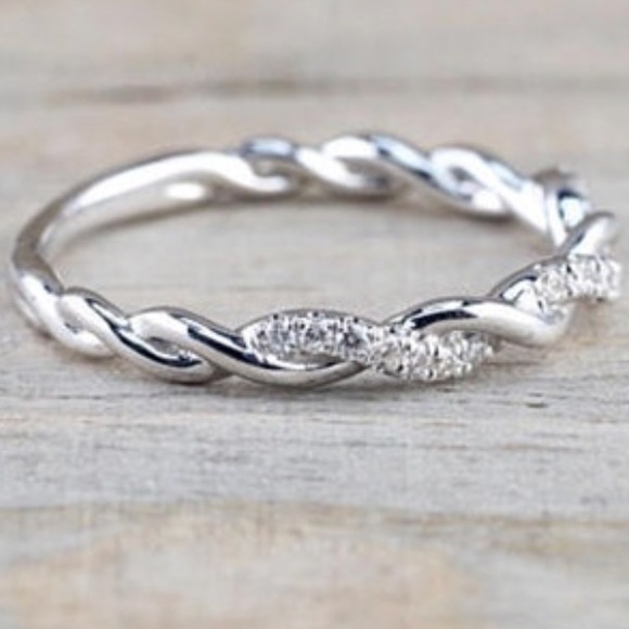 Jewelry - Sterling Silver Twisted Stacking Ring w/ Diamonds